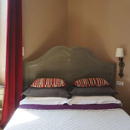 Guest house Le Stanze Di Elle 4*