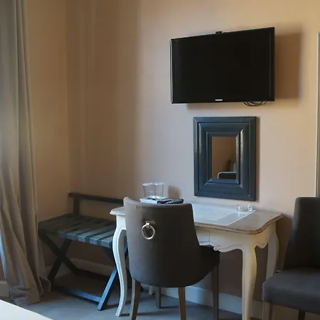 Le Stanze Di Elle Guest house